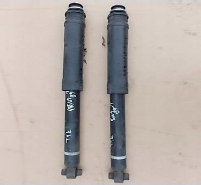 amortyzator-prawy-lewy-tyl-tylny-prius-iii-09-15-ed-car.pl