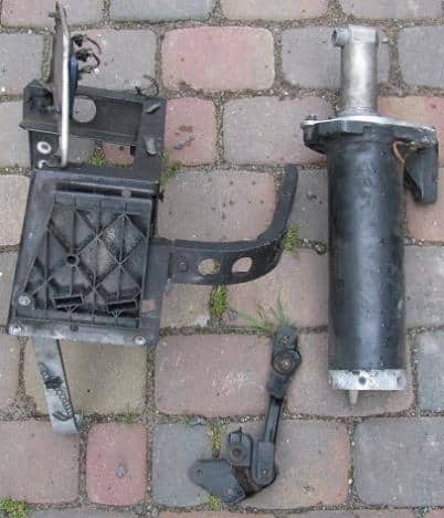 audi-a8-i-d2-4d-strefa-zgniotu-przod-odboj-94-02-ed-car.pl