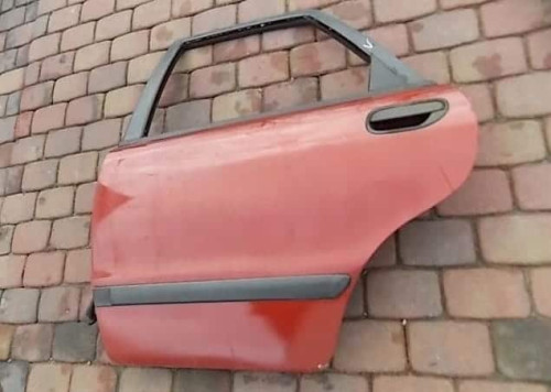 drzwi-lewy-tyl-lewe-tylne-volvo-s40-s-40-96-04-ed-car.pl