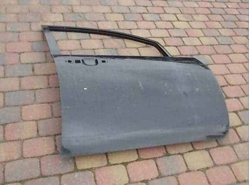 drzwi-prawe-przednie-prawy-przod-suzuki-liana-uszk-ed-car.pl