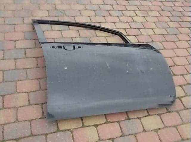 drzwi-prawe-przednie-prawy-przod-suzuki-liana-uszk-ed-car.pl