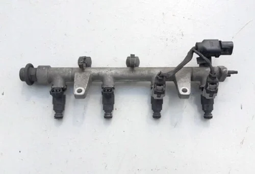 hyundai-coupe-tiburon-wtryskiwacze-1-6-02-07-9260930013-ed-car.pl