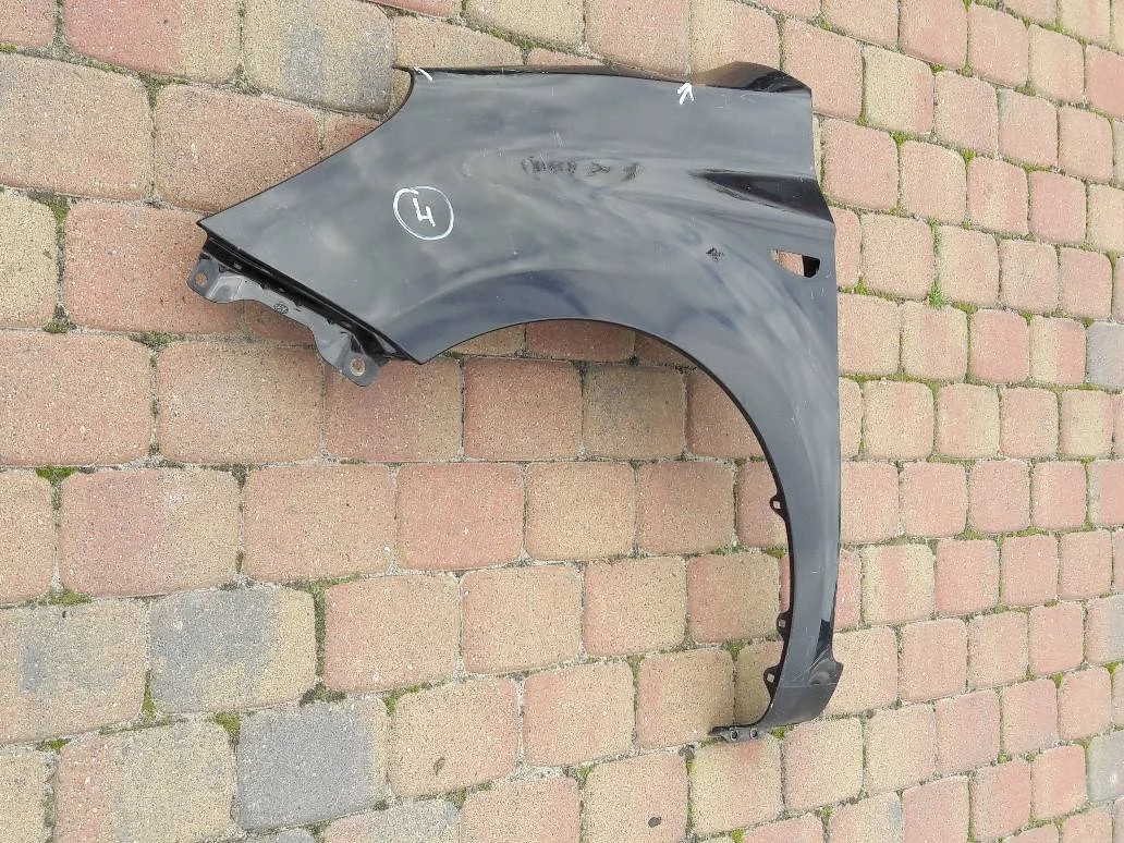 hyundai-i20-i-blotnik-lewy-przod-przedni-08-12-ed-car.pl