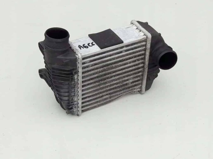 Audi A6 II C6 4F intercooler prawy 2.7 3.0 04-11