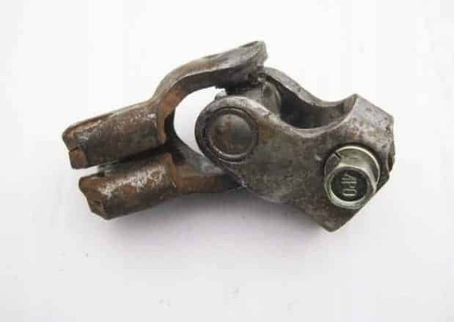 krzyzak-kolumny-nissan-maxima-qx-a33-2000-2004-eu-ed-car.pl