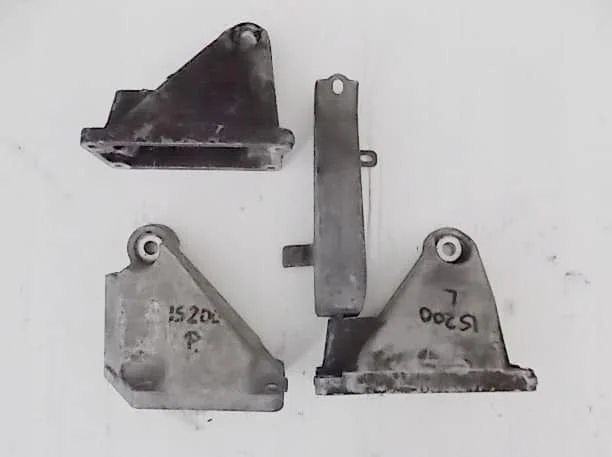 lapa-mocowanie-uchwyt-silnika-lexus-is200-98-04-ed-car.pl