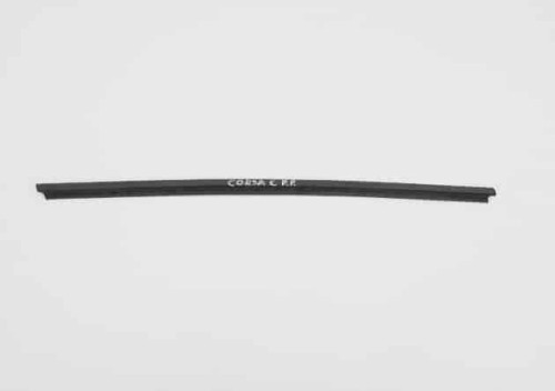 listwa-zgarniajaca-drzwi-prawa-przod-corsa-c-00-06-ed-car.pl