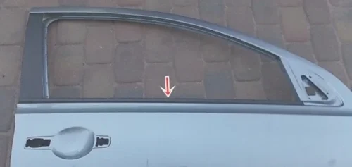 listwa-zgarniajaca-drzwi-prawa-qashqai-plus-dwa-2-ed-car.pl