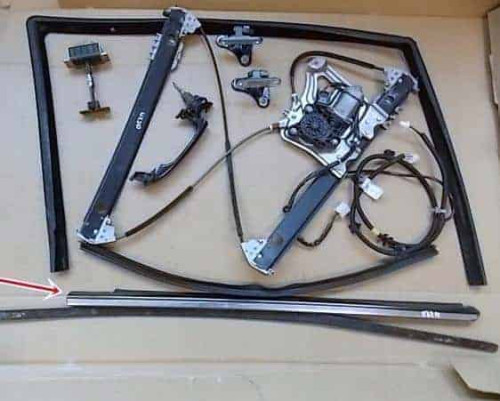 listwa-zgarniajaca-prawa-przod-merc-s-klasa-w220-ed-car.pl