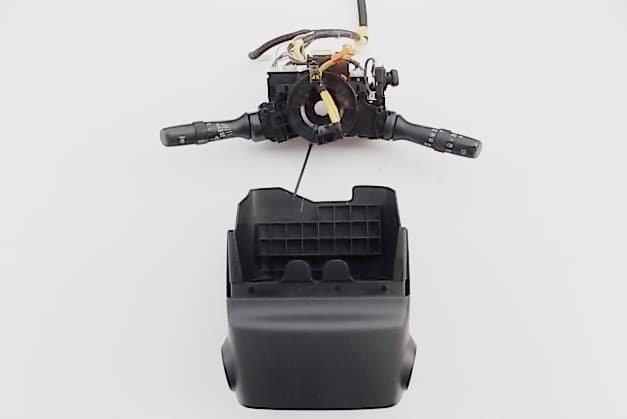 obudowa-manetek-oslona-pod-kierownice-lexus-gs450h-ed-car.pl