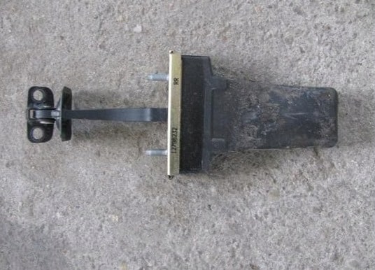 ogranicznik-przod-tyl-drzwi-prawy-lewy-saab-9-3-93-ed-car.pl