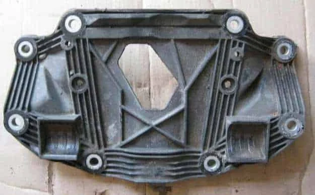 oslona-lapa-mostu-wozka-tyl-volvo-s60r-v70r-2-5-ed-car.pl