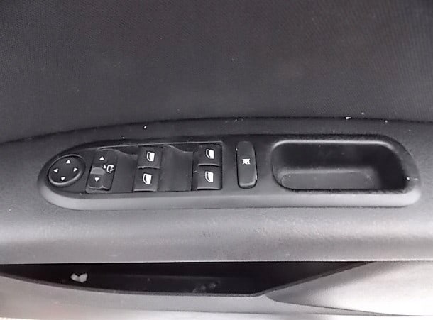 panel-szyby-z-drzwi-lewy-przod-przedni-peugeot-407-ed-car.pl