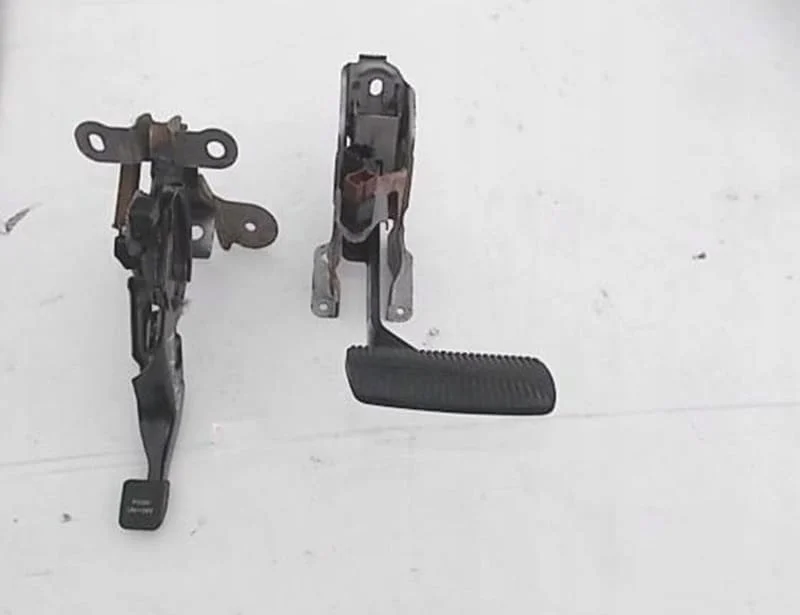 pedal-hamulca-hamulec-nozny-infiniti-fx35-fx45-s50-ed-car.pl