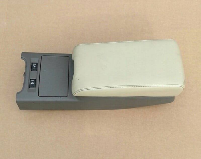 podlokietnik-schowek-tunel-infiniti-g35-coupe-05-68430ac700-68430ac701-96950ac770-ed-car.pl