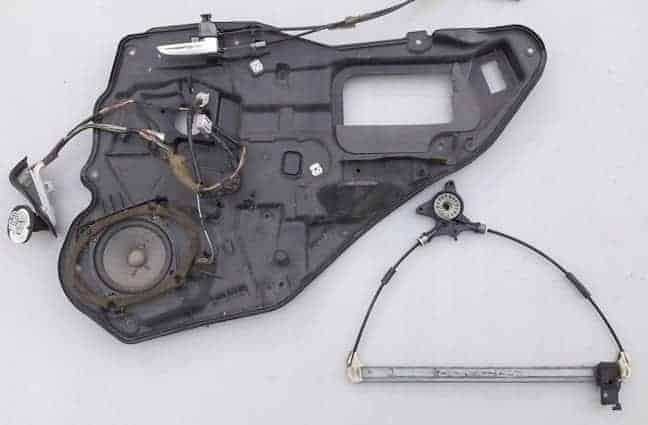 podnosnik-szyby-prawy-tyl-mazda-6-gg-kombi-02-08-ed-car.pl