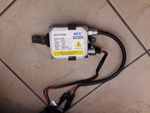 przetwornica-lampy-reflektora-hid-system-mfk-xenon-ed-car.pl
