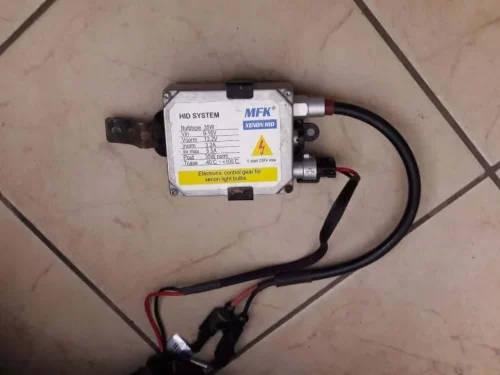 przetwornica-lampy-reflektora-hid-system-mfk-xenon-ed-car.pl