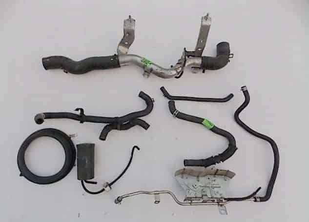 Rurka wąż przewód listwa Lexus is220 05-