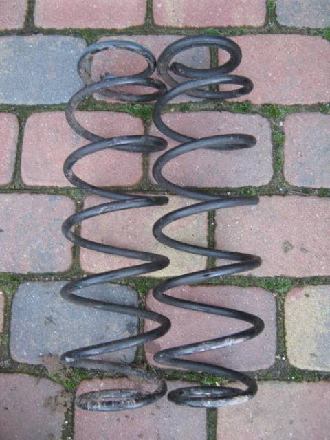 sprezyna-sprezyny-tyl-renault-laguna-ii-kombi-04r-ed-car.pl