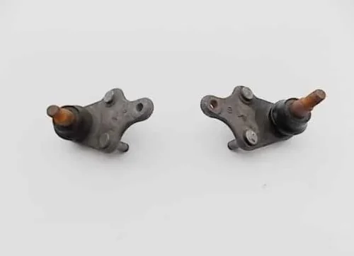 sworzen-wahacza-prawy-lewy-przod-toyota-verso-09-ed-car.pl