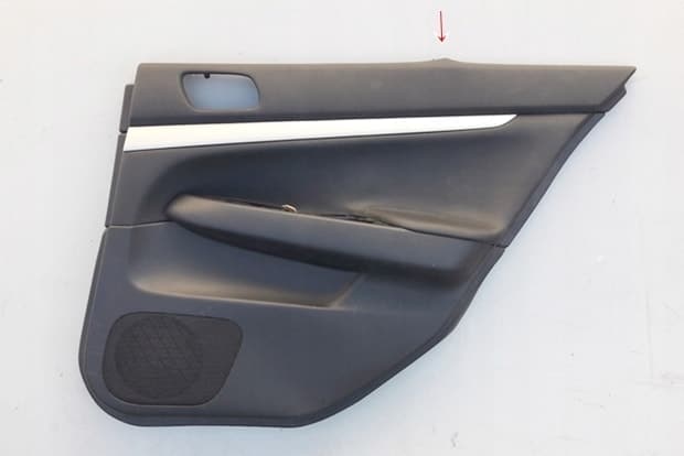 tapicerka-prawa-tyl-drzwi-infiniti-g35-g37-sedan-ed-car.pl