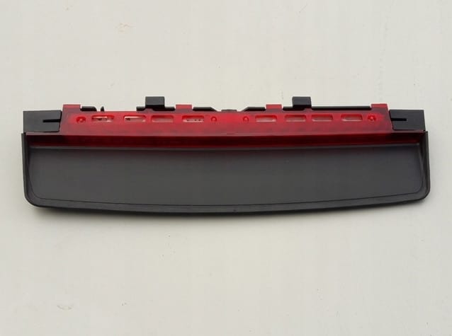 trzecie-swiatlo-stop-stopu-bmw-7-f01-f02-f04-2da-2da009982-00-ed-car.pl