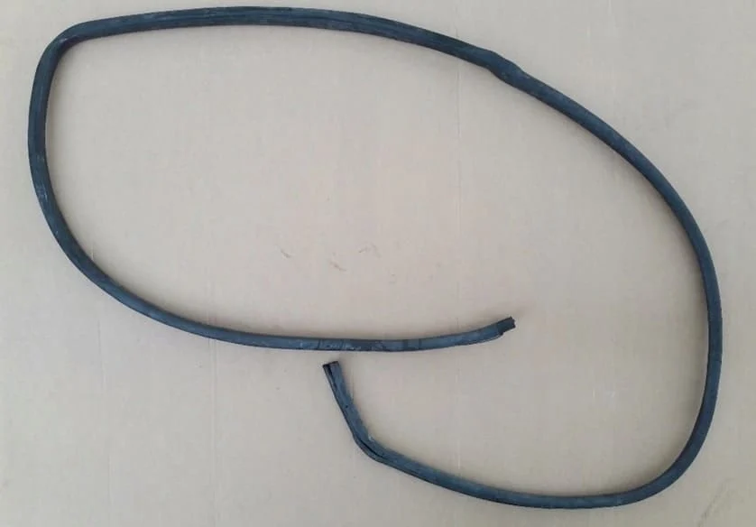 uszczelka-karoseryjna-przod-infiniti-g35-g37-sedan-ed-car.pl
