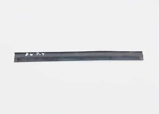 uszczelka-pod-drzwi-prawa-tyl-infiniti-ex35-ex37-ed-car.pl
