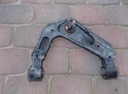 wahacz-gorny-lewy-przod-przedni-navara-d40-2-5-ed-car.pl