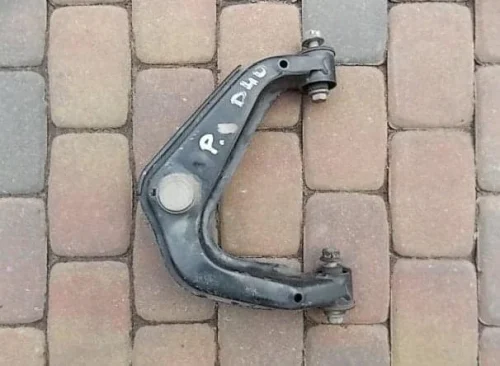 wahacz-gorny-prawy-przod-przedni-navara-d40-2-5-ed-car.pl