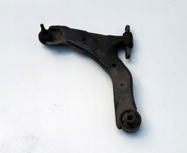 wahacz-lewy-przod-przedni-hyundai-coupe-tiburon-03-ed-car.pl