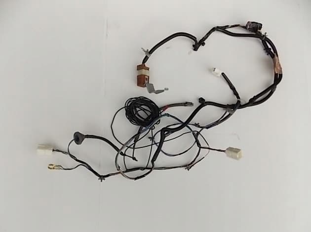 wiazka-lampy-komory-bagaznika-infiniti-g35-coupe-ed-car.pl