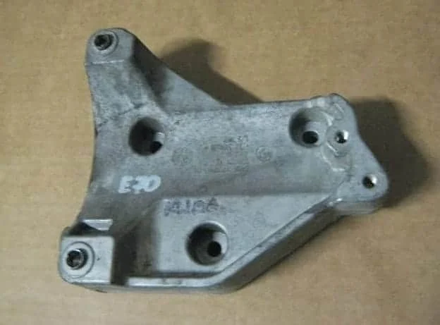 wspornik-lapa-silnika-bmw-x5-x6-e70-e71-3-0-30-d-ed-car.pl