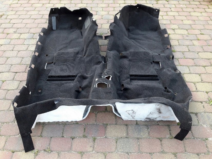 wykladzina-podlogi-kabiny-infiniti-g35-g37-sedan-ed-car.pl