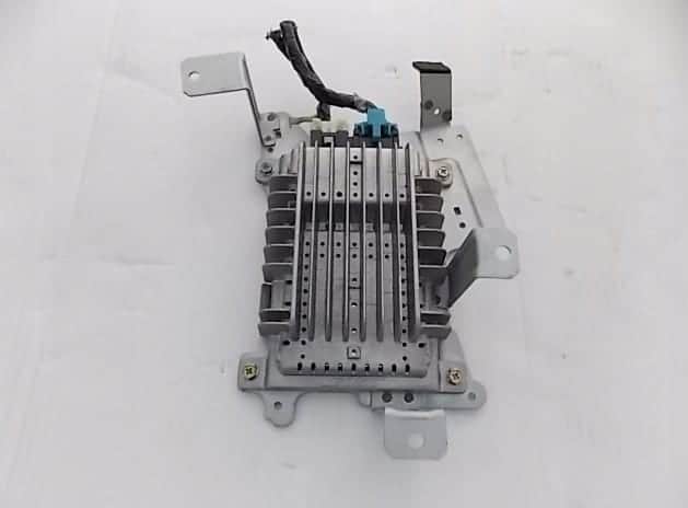 wzmacniacz-bose-wtyczka-infiniti-g35-coupe-03-08-ed-car.pl