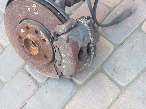 zacisk-hamulcowy-prawy-przod-saab-9-3-2-2-tdi-03-ed-car.pl