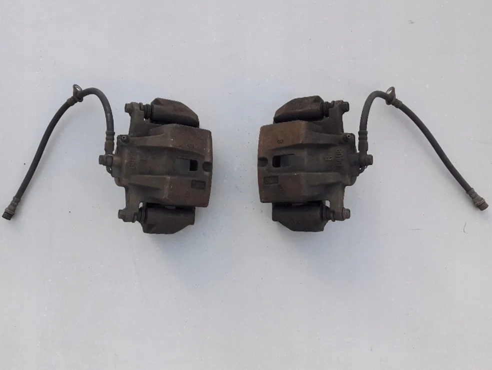 zacisk-lewy-prawy-przod-przedni-lexus-rx300-03-08-ed-car.pl