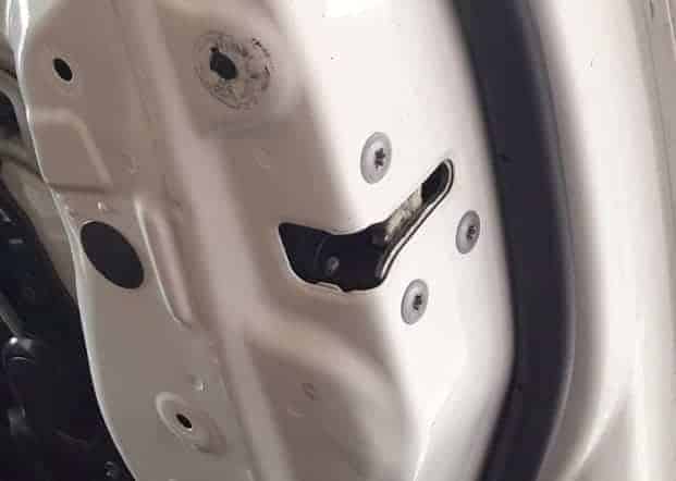 zamek-z-drzwi-prawy-infiniti-g35-coupe-03-07-ed-car.pl