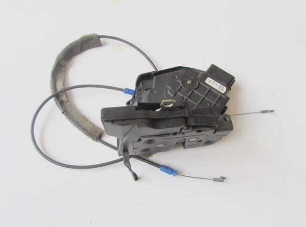 zamek-z-drzwi-prawy-przod-przedni-mazda-5-05-10-eu-ed-car.pl