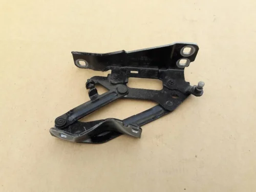 zawias-maski-lewy-silownik-mercedes-glk-w204-a204-a2048801120-a204880328-a204980064-ed-car.pl