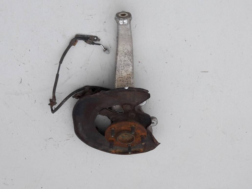 zwrotnica-lewa-piasta-przod-lexus-gs450h-05-12-ed-car.pl