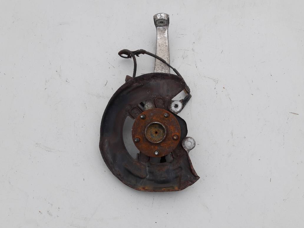 zwrotnica-lewa-piasta-przod-lexus-gs450h-05-12-ed-car.pl