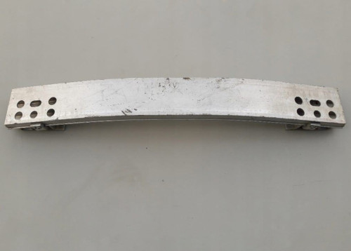 Strefy zgniotu, belki pod zderzak