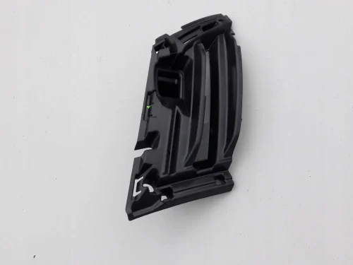 skoda-octavia-iii-lift-kratka-mocowanie-grilla-5e0-5e0-807-723-a-5e0807723a-ed-car.pl