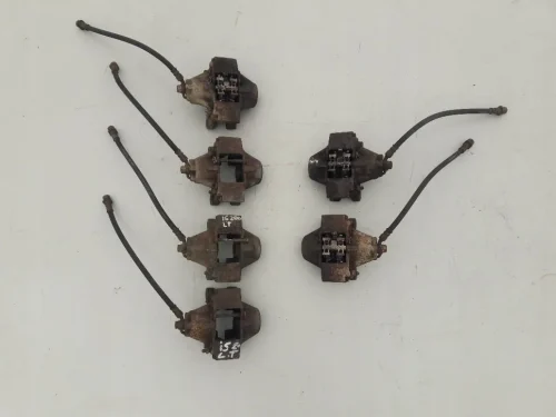 lexus-is200-zacisk-hamulcowy-lewy-tyl-tylny-98-04-ed-car.pl