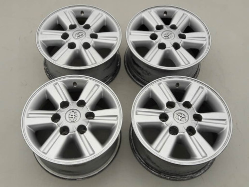 felgi-toyota-land-cruiser-hilux-et30-15x7j-15x7-komplet-felg-1-4685-dekielek-ed-car.pl-4862434