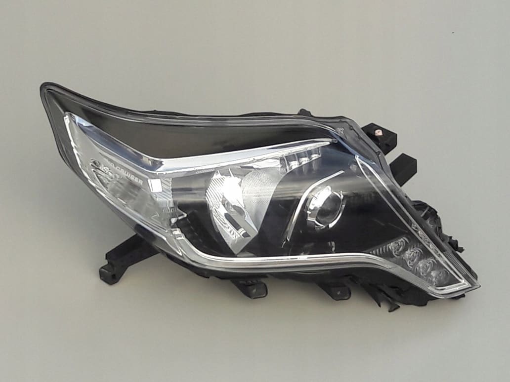land-cruiser-j150-lift-reflektor-lampa-prawa-13-17-81145-60j10-ed-car.pl