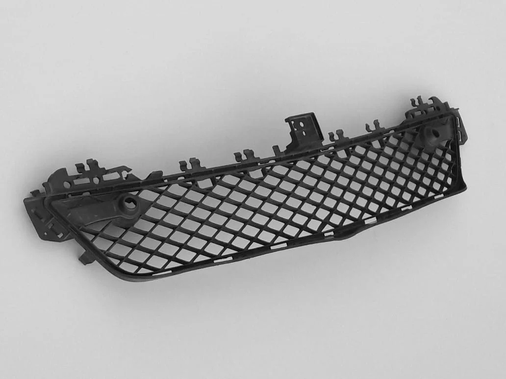 c-klasa-iii-w204-lift-kratka-zderzaka-przod-11-14-a2048851324-ed-car.pl