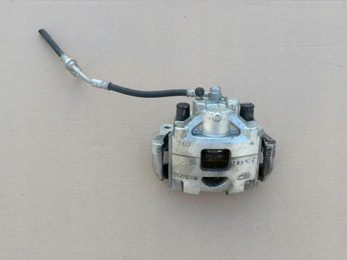 toyota-yaris-iii-zacisk-tarcz-prawa-przod-11-19-ed-car.pl